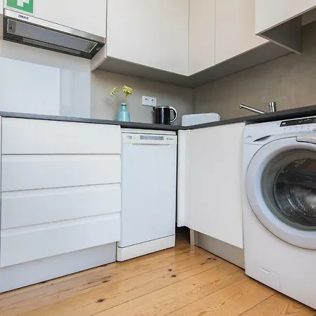 Lovelystay - Sunny Santa Catarina Ii