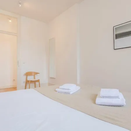شقة Lovelystay - Sunny Santa Catarina Ii Lisboa